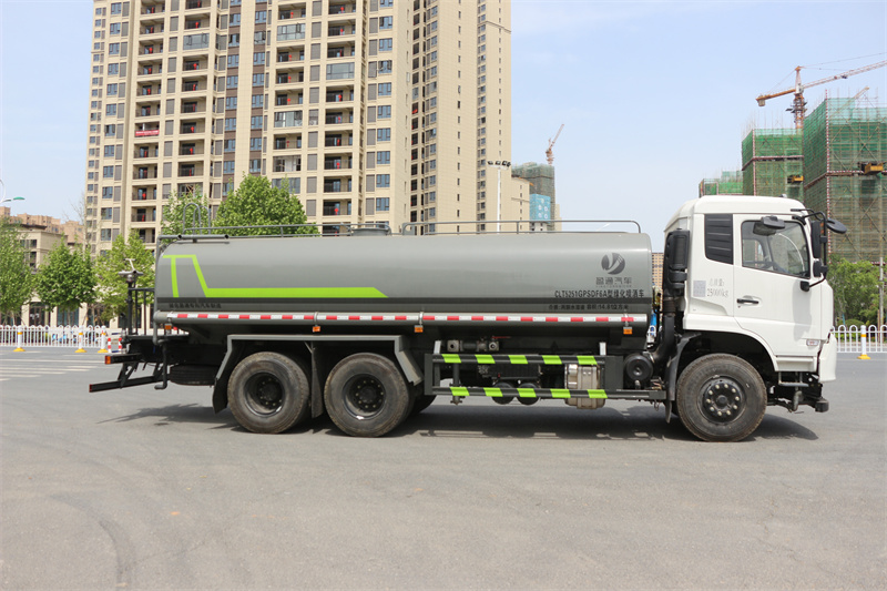 20方灑水車-東風天錦20方灑水車